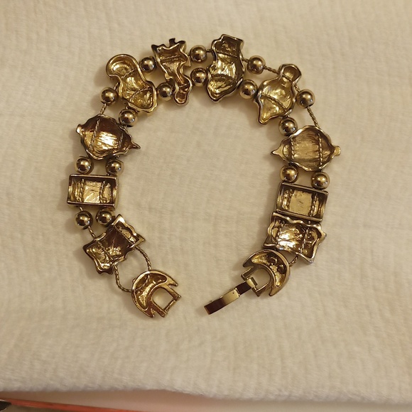 Vintage  Christmas Slide Charm Bracelet Enamel Gold Tone Santa Wreath Tree - Picture 4 of 5